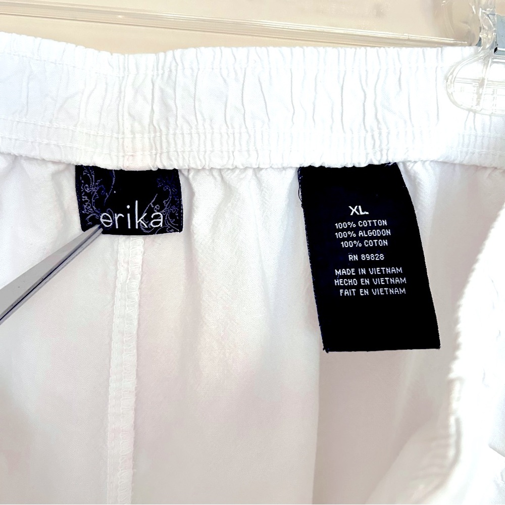 Erika Women’s White Cotton Summer Capri Pants - Picture 3 of 6